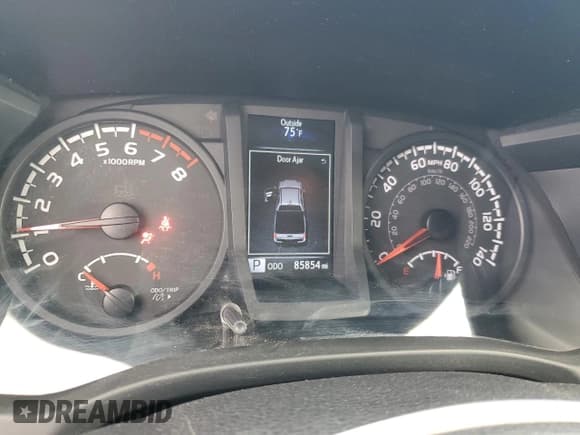 ✅ 2022 Toyota Tacoma TRD Off Road • VIN: 3TMCZ5AN3NM476693 • Лот: 85854925. Опубликован ранее на Copart с пробегом 85 854 миль. Бесплатный доступ к архиву аукционных продаж из США и подробный отчёт об истории автомобиля на DreamBid. Изображение 9.