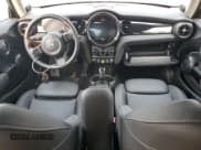 ✅ 2024 MINI Hardtop Cooper SE • VIN: WMW13DJ04R2V89229 • Lot: 70956595. Listed on Copart with 4,139 mi. Free auction sales archive from the USA and detailed vehicle history report at DreamBid. Image 8.