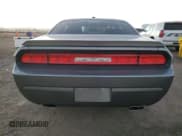 ✅ 2012 Dodge Challenger R/T Plus • VIN: 2C3CDYBT9CH253734 • Lot: 90611465. Wystawiony na Copart z przebiegiem 60 669 mil. Bezpłatny archiwum sprzedaży aukcyjnych z USA i szczegółowy raport historii pojazdu na DreamBid. Zdjęcie 6.