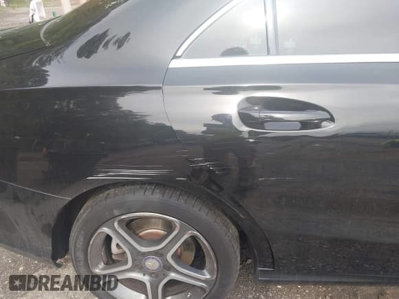 ✅ 2014 Mercedes-Benz CLA 250 • VIN: WDDSJ4EB5EN103177 • Lot: 43325821. Listed on IAAI with 118,477 mi. Free auction sales archive from the USA and detailed vehicle history report at DreamBid. Image 6.