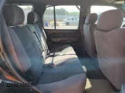 ✅ 2000 Nissan Pathfinder XE • VIN: JN8AR07Y8YW439529 • Lot: 62534815. Wystawiony na Copart z przebiegiem 210 897 mil. Bezpłatny archiwum sprzedaży aukcyjnych z USA i szczegółowy raport historii pojazdu na DreamBid. Zdjęcie 11.