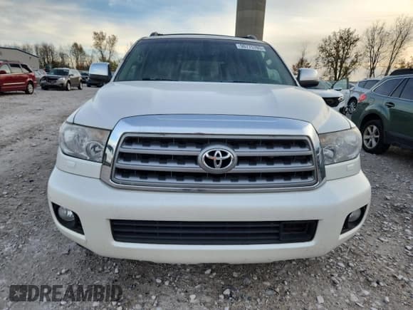 ✅ 2012 Toyota Sequoia Platinum • VIN: 5TDDW5G14CS064703 • Lot: 90775765. Listed on Copart with 316,639 mi. Free auction sales archive from the USA and detailed vehicle history report at DreamBid. Image 5.