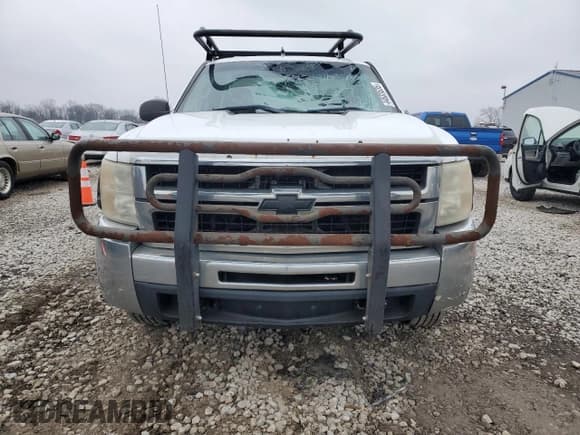 ✅ 2007 Chevrolet Silverado 2500HD Work Truck • VIN: 1GCHK24KX7E548136 • Lot: 44633535. Wystawiony na Copart z przebiegiem 246 820 mil. Bezpłatny archiwum sprzedaży aukcyjnych z USA i szczegółowy raport historii pojazdu na DreamBid. Zdjęcie 5.