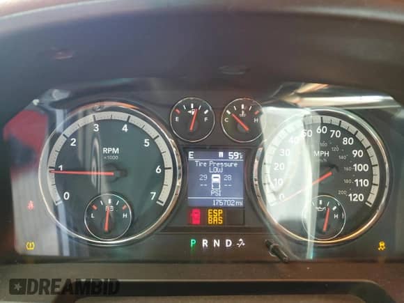 ✅ 2010 Dodge 1500 SLT • VIN: 1D7RV1CT8AS202696 • Лот: 84283334. Размещён на Copart с пробегом 175 702 миль миль. Получите бесплатный доступ к архиву аукционных продаж из США и посмотрите подробный отчёт об истории автомобиля на DreamBid. Изображение 9.