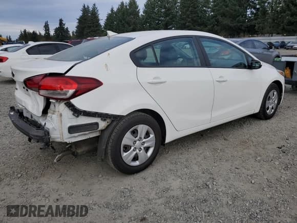 ✅ 2017 Kia Forte LX • VIN: 3KPFK4A72HE118156 • Lot: 82489195. Listed on Copart with 111,437 mi. Free auction sales archive from the USA and detailed vehicle history report at DreamBid. Image 3.