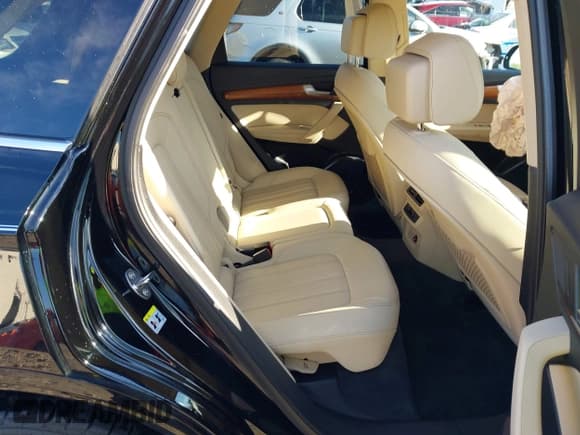 ✅ 2021 Audi Q5 Premium Plus • VIN: WA1BAAFY3M2118783 • Lot: 43168068. Listed on IAAI with 58,222 mi. Free auction sales archive from the USA and detailed vehicle history report at DreamBid. Image 8.