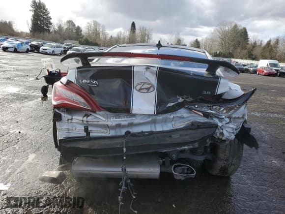 ✅ 2015 Hyundai Genesis Coupe Ultimate • VIN: KMHHU6KJ1FU125795 • Lot: 46925465. Wystawiony na Copart z przebiegiem 40 431 mil. Bezpłatny archiwum sprzedaży aukcyjnych z USA i szczegółowy raport historii pojazdu na DreamBid. Zdjęcie 6.