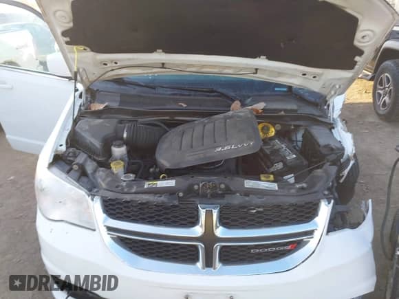 2018 Dodge Grand Caravan SXT z VIN 2C4RDGCG0JR240699, wystawiony jako IAAI lot #43320808 z przebiegiem 119 937 mil mil oraz . Historia ofert i sprzedaży dostępna na DreamBid. Obrazek 10.