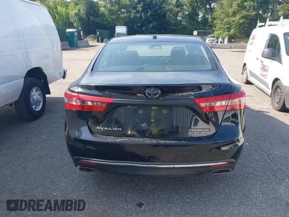 ✅ 2018 Toyota Avalon XLE • VIN: 4T1BK1EB5JU285786 • Lot: 42667725. Wystawiony na IAAI z przebiegiem 286 261 mil. Bezpłatny archiwum sprzedaży aukcyjnych z USA i szczegółowy raport historii pojazdu na DreamBid. Zdjęcie 16.