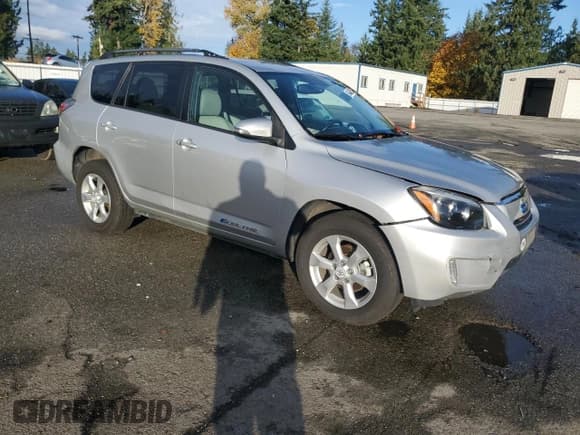 ✅ 2013 Toyota RAV4 • VIN: 2T3YL4DV1DW001618 • Лот: 81684025. Опубликован ранее на Copart с пробегом 111 041 миль. Бесплатный доступ к архиву аукционных продаж из США и подробный отчёт об истории автомобиля на DreamBid. Изображение 4.