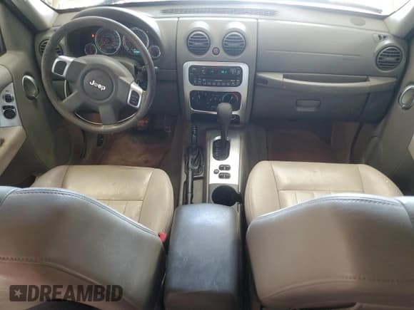 ✅ 2007 Jeep Liberty Limited • VIN: 1J4GL58K87W520652 • Lot: 48041335. Listed on Copart with 124,863 mi. Free auction sales archive from the USA and detailed vehicle history report at DreamBid. Image 8.