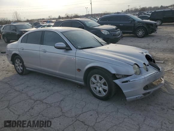 ✅ 2004 Jaguar S-Type • VIN: SAJEA01T54FM99832 • Лот: 81113514. Опубликован ранее на Copart с пробегом 142 464 миль. Бесплатный доступ к архиву аукционных продаж из США и подробный отчёт об истории автомобиля на DreamBid. Изображение 4.