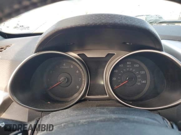 ✅ 2012 Hyundai Veloster w/Red Int • VIN: KMHTC6AD5CU070322 • Lot: 72615764. Wystawiony na Copart z przebiegiem Nie podano. Bezpłatny archiwum sprzedaży aukcyjnych z USA i szczegółowy raport historii pojazdu na DreamBid. Zdjęcie 9.