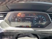 ✅ 2022 Audi e-tron Premium Plus • VIN: WA1LAAGE8NB032881 • Lot: 66536945. Wystawiony na Copart z przebiegiem 22 582 mil. Bezpłatny archiwum sprzedaży aukcyjnych z USA i szczegółowy raport historii pojazdu na DreamBid. Zdjęcie 9.