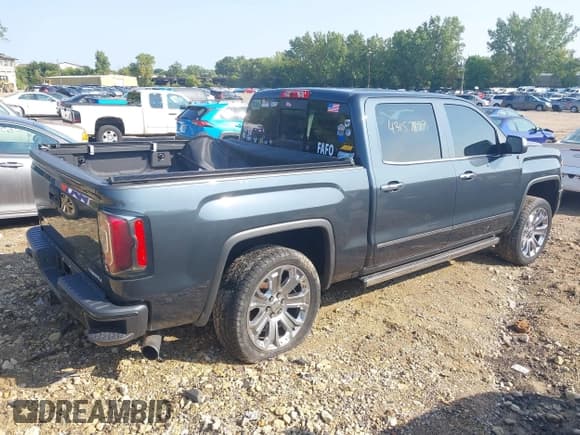 ✅ 2017 GMC Sierra 1500 Denali • VIN: 3GTU2PEJXHG504536 • Lot: 43157897. Listed on IAAI with 112,602 mi. Free auction sales archive from the USA and detailed vehicle history report at DreamBid. Image 4.