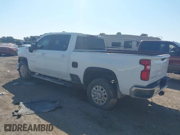 ✅ 2023 Chevrolet Silverado 2500HD LT • VIN: 1GC1YNEY8PF244396 • Лот: 43334825. Опубликован ранее на IAAI с пробегом Не указан. Бесплатный доступ к архиву аукционных продаж из США и подробный отчёт об истории автомобиля на DreamBid. Изображение 3.