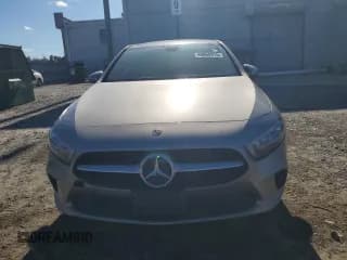 ✅ 2019 Mercedes-Benz A 220 • VIN: WDD3G4FBXKW022411 • Лот: 90860915. Опубликован ранее на Copart с пробегом 81 611 миль. Бесплатный доступ к архиву аукционных продаж из США и подробный отчёт об истории автомобиля на DreamBid. Изображение 5.