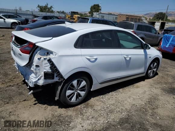 2019 Hyundai Ioniq с VIN KMHC65LD2KU105847, выставлен на аукционе Copart как лот 63232514 с пробегом 75 267 миль миль и Списание • Salvage title. История ставок и продаж доступна на DreamBid. Изображение 3.