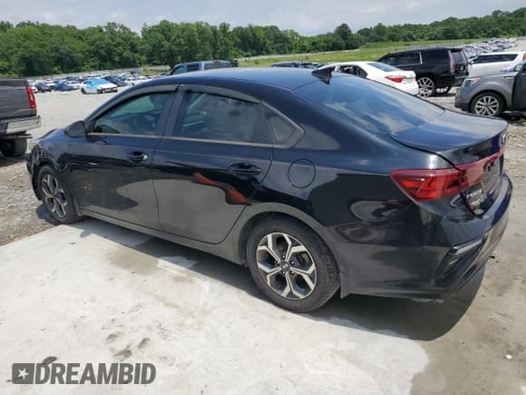 ✅ 2019 Kia Forte LXS • VIN: 3KPF24AD7KE128985 • Lot: 57393225. Wystawiony na Copart z przebiegiem 118 238 mil. Bezpłatny archiwum sprzedaży aukcyjnych z USA i szczegółowy raport historii pojazdu na DreamBid. Zdjęcie 2.