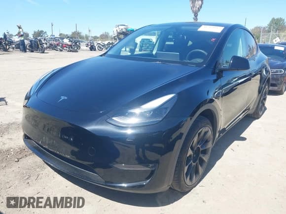 ✅ 2023 Tesla Model Y Long Range • VIN: 7SAYGDEE9PF591096 • Lot: 41762917. Wystawiony na IAAI z przebiegiem 22 582 mil. Bezpłatny archiwum sprzedaży aukcyjnych z USA i szczegółowy raport historii pojazdu na DreamBid. Zdjęcie 20.