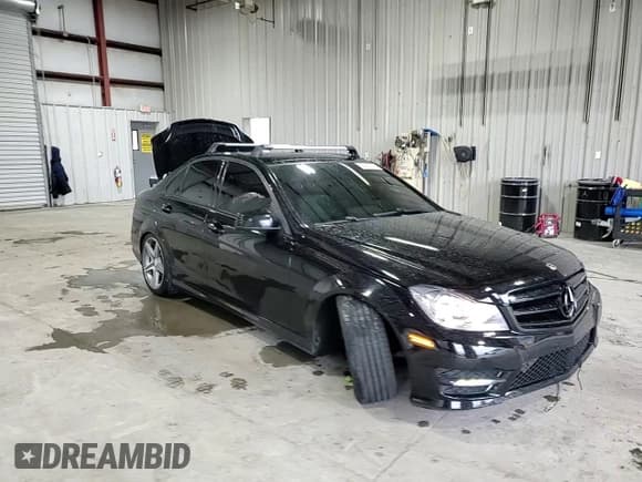✅ 2013 Mercedes-Benz C 300 Sport • VIN: WDDGF8ABXDG121777 • Lot: 94083685. Listed on Copart with 173,737 mi. Free auction sales archive from the USA and detailed vehicle history report at DreamBid. Image 13.