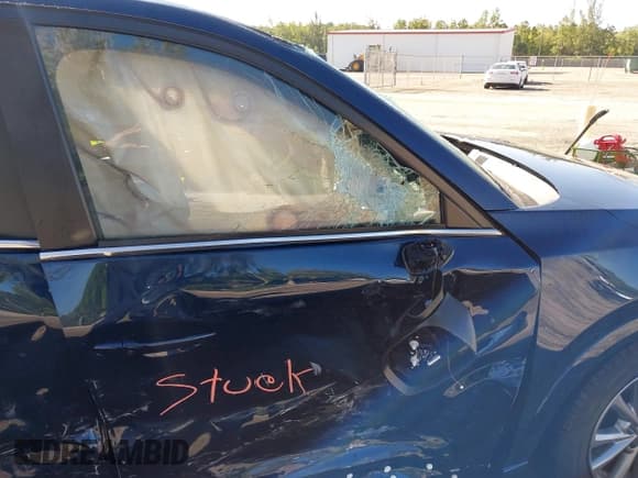 ✅ 2025 Mazda CX-5 S Preferred • VIN: JM3KFBCL8S0620890 • Lot: 43304198. Listed on IAAI with 3,232 mi. Free auction sales archive from the USA and detailed vehicle history report at DreamBid. Image 5.