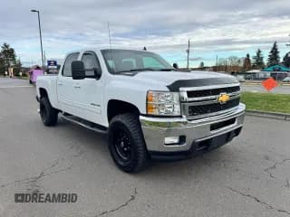 ✅ 2013 Chevrolet Silverado 2500HD LTZ • VIN: 1GC1KYE84DF230977 • Лот: 93779955. Опубликован ранее на Copart с пробегом 180 953 миль. Бесплатный доступ к архиву аукционных продаж из США и подробный отчёт об истории автомобиля на DreamBid. Изображение 1.