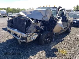 ✅ 2004 Ford F-250 XL • VIN: 1FTNW21L04EA76075 • Lot: 69887685. Wystawiony na Copart z przebiegiem Nie podano. Bezpłatny archiwum sprzedaży aukcyjnych z USA i szczegółowy raport historii pojazdu na DreamBid. Zdjęcie 1.