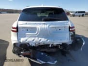 ✅ 2025 Genesis GV70 2.5T • VIN: KMUMADTB6SU221923 • Lot: 52505625. Listed on Copart with 171 mi. Free auction sales archive from the USA and detailed vehicle history report at DreamBid. Image 6.