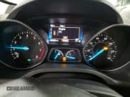 ✅ 2017 Ford Escape Titanium • VIN: 1FMCU0JD3HUD40648 • Lot: 90056455. Wystawiony na Copart z przebiegiem 69 569 mil. Bezpłatny archiwum sprzedaży aukcyjnych z USA i szczegółowy raport historii pojazdu na DreamBid. Zdjęcie 9.