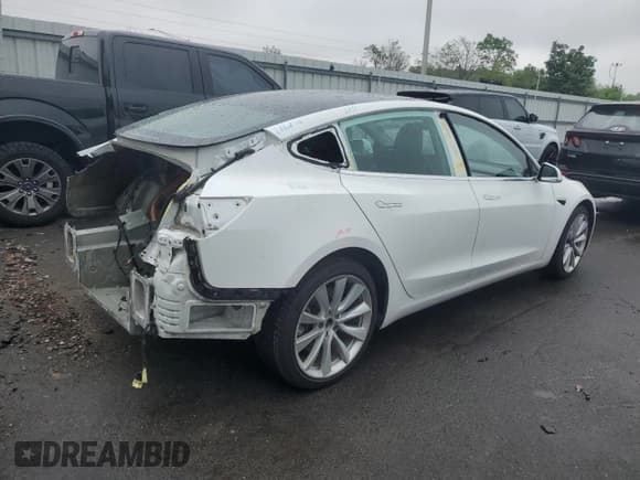 ✅ 2020 Tesla Model 3 Long Range • VIN: 5YJ3E1EB0LF620903 • Lot: 54807185. Wystawiony na Copart z przebiegiem 106 900 mil. Bezpłatny archiwum sprzedaży aukcyjnych z USA i szczegółowy raport historii pojazdu na DreamBid. Zdjęcie 3.