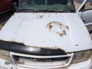 ✅ 1998 GMC Sonoma SLS • VIN: 1GTCS1942W8533805 • Lot: 60378985. Wystawiony na Copart z przebiegiem Nie podano. Bezpłatny archiwum sprzedaży aukcyjnych z USA i szczegółowy raport historii pojazdu na DreamBid. Zdjęcie 11.