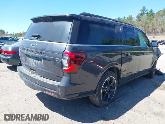 ✅ 2024 Ford Expedition Max Limited • VIN: 1FMJK2A83REA35478 • Lot: 42105375. Listed on IAAI with 25,198 mi. Free auction sales archive from the USA and detailed vehicle history report at DreamBid. Image 4.