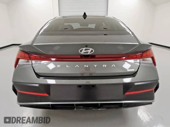 2025 Hyundai Elantra Limited with VIN KMHLN4DJ2SU143693, listed as a Copart auction lot 81075115 with 2,636 mi miles and Clean title. Bid and sale history available at DreamBid. Image 6.