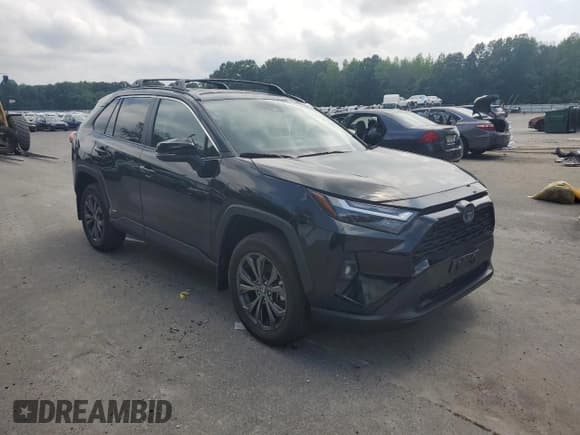 ✅ 2024 Toyota RAV4 Hybrid XLE Premium • VIN: 2T3B6RFV3RW053752 • Lot: 59369745. Wystawiony na Copart z przebiegiem 8 356 mil. Bezpłatny archiwum sprzedaży aukcyjnych z USA i szczegółowy raport historii pojazdu na DreamBid. Zdjęcie 4.