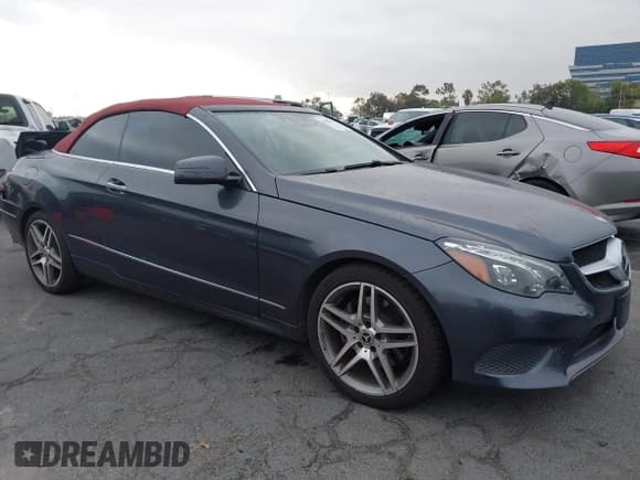 ✅ 2014 Mercedes-Benz E 350 • VIN: WDDKK5KF5EF269039 • Lot: 43385943. Listed on IAAI with 60,402 mi. Free auction sales archive from the USA and detailed vehicle history report at DreamBid. Image 1.