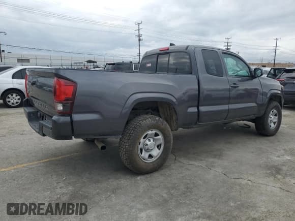 ✅ 2022 Toyota Tacoma SR • VIN: 3TYSX5EN8NT016817 • Лот: 93751975. Опубликован ранее на Copart с пробегом 52 825 миль. Бесплатный доступ к архиву аукционных продаж из США и подробный отчёт об истории автомобиля на DreamBid. Изображение 3.