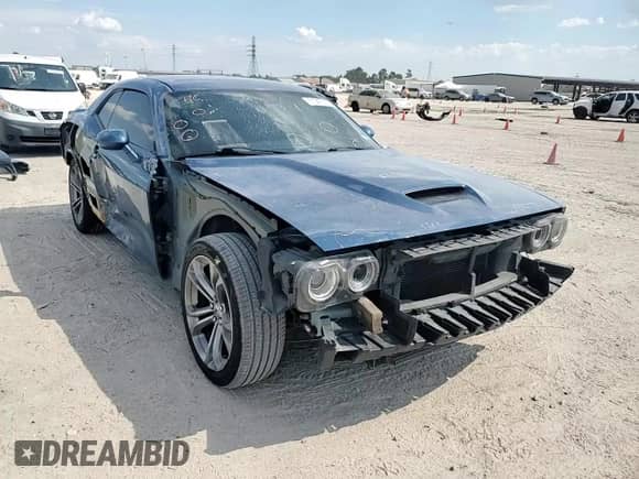2020 Dodge Challenger R/T with VIN 2C3CDZBT9LH206810, listed as a Copart auction lot 81947315 with 103,097 mi miles and Salvage title. Bid and sale history available at DreamBid. Image 14.