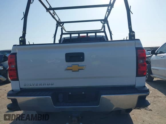 ✅ 2015 Chevrolet Silverado 2500HD Work Truck • VIN: 1GC2CUEG2FZ556750 • Lot: 41989885. Listed on IAAI with 91,083 mi. Free auction sales archive from the USA and detailed vehicle history report at DreamBid. Image 16.