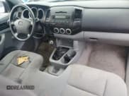 ✅ 2008 Toyota Tacoma • VIN: 5TEPX42N98Z505993 • Lot: 91369715. Wystawiony na Copart z przebiegiem Nie podano. Bezpłatny archiwum sprzedaży aukcyjnych z USA i szczegółowy raport historii pojazdu na DreamBid. Zdjęcie 8.