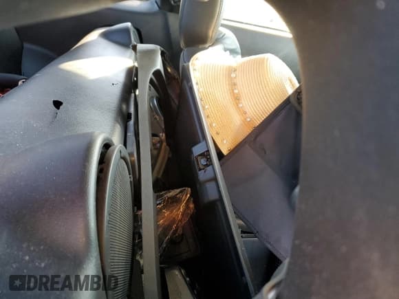 ✅ 2008 Nissan 350Z Touring • VIN: JN1BZ34E88M751120 • Лот: 92529695. Опубликован ранее на Copart с пробегом Не указан. Бесплатный доступ к архиву аукционных продаж из США и подробный отчёт об истории автомобиля на DreamBid. Изображение 10.