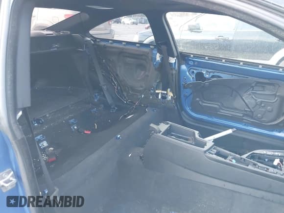 ✅ 2014 BMW 4 Series 435i xDrive • VIN: WBA3R5C59EK189019 • Lot: 41919215. Listed on IAAI with 236,908 mi. Free auction sales archive from the USA and detailed vehicle history report at DreamBid. Image 8.