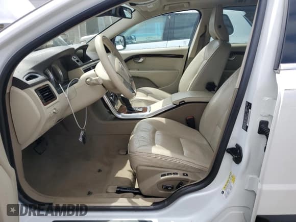 ✅ 2013 Volvo XC70 3.2L • VIN: YV4952BZ4D1160718 • Lot: 52812724. Listed on Copart with 131,803 mi. Free auction sales archive from the USA and detailed vehicle history report at DreamBid. Image 7.