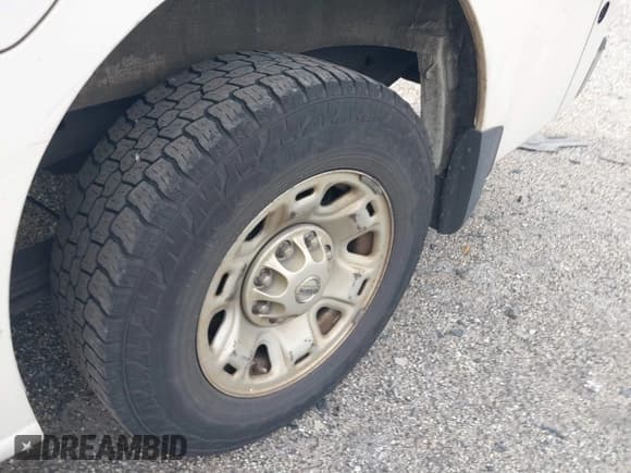 ✅ 2013 Nissan NV SV • VIN: 1N6BF0LY1DN109064 • Lot: 39906243. Listed on IAAI with 299,153 mi. Free auction sales archive from the USA and detailed vehicle history report at DreamBid. Image 12.