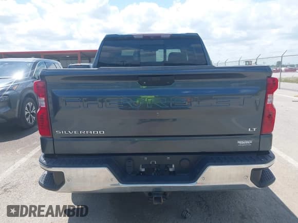 ✅ 2020 Chevrolet Silverado 1500 LT • VIN: 3GCUYDED2LG227493 • Lot: 42639439. Wystawiony na IAAI z przebiegiem 111 273 mil. Bezpłatny archiwum sprzedaży aukcyjnych z USA i szczegółowy raport historii pojazdu na DreamBid. Zdjęcie 17.