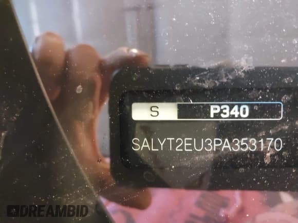 ✅ 2023 Land Rover Range Rover Velar R-Dynamic S • VIN: SALYT2EU3PA353170 • Лот: 43391986. Опубликован ранее на IAAI с пробегом 18 623 миль. Бесплатный доступ к архиву аукционных продаж из США и подробный отчёт об истории автомобиля на DreamBid. Изображение 9.