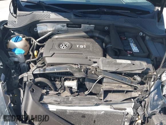 ✅ 2015 Volkswagen Beetle Fleet Edition • VIN: 3VWF17AT0FM611254 • Lot: 41938190. Listed on IAAI with Not provided. Free auction sales archive from the USA and detailed vehicle history report at DreamBid. Image 10.