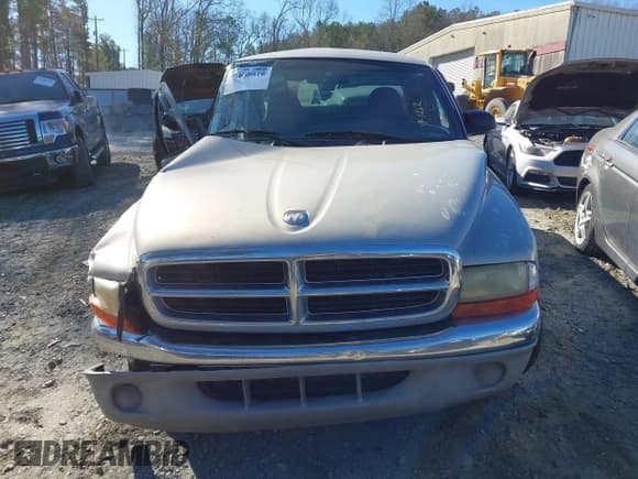 ✅ 2000 Dodge Dakota • VIN: 1B7GL22X9YS521262 • Lot: 41635416. Wystawiony na IAAI z przebiegiem 403 083 mil. Bezpłatny archiwum sprzedaży aukcyjnych z USA i szczegółowy raport historii pojazdu na DreamBid. Zdjęcie 12.