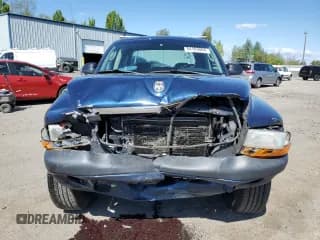 ✅ 2004 Dodge Dakota Sport • VIN: 1D7HG38NX4S501347 • Lot: 54183084. Wystawiony na Copart z przebiegiem 210 757 mil. Bezpłatny archiwum sprzedaży aukcyjnych z USA i szczegółowy raport historii pojazdu na DreamBid. Zdjęcie 5.