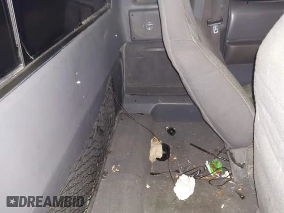 ✅ 2001 Ford Ranger XL Fleet • VIN: 1FTZR15U91PA62374 • Lot: 43878828. Listed on IAAI with 180,955 mi. Free auction sales archive from the USA and detailed vehicle history report at DreamBid. Image 8.